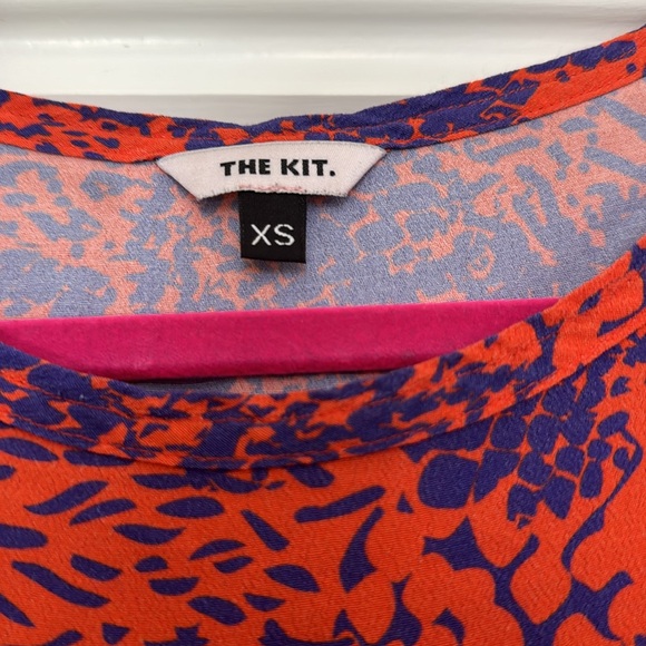 The Kit size Xs shift with pockets. - Picture 2 of 3